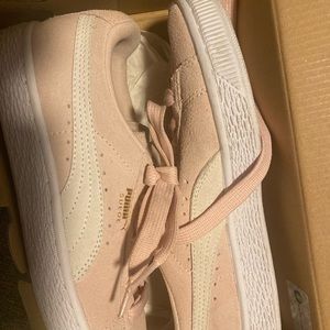 Puma women sneaks